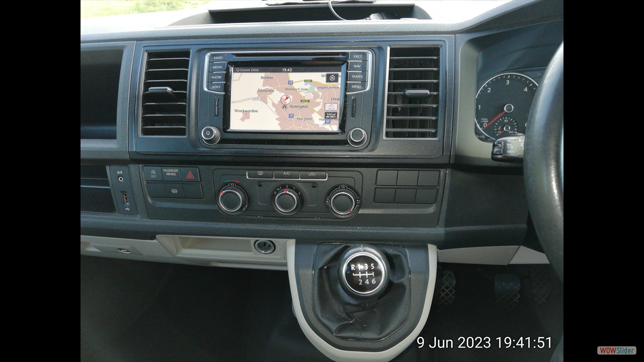 Discover Media head unit.